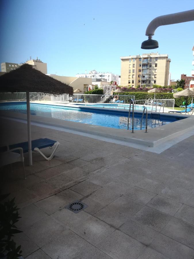 2 Dormitorios, 5 personas, Piscinas, 10 min Playa, Plaza La Nogalera Torremolinos Exterior foto